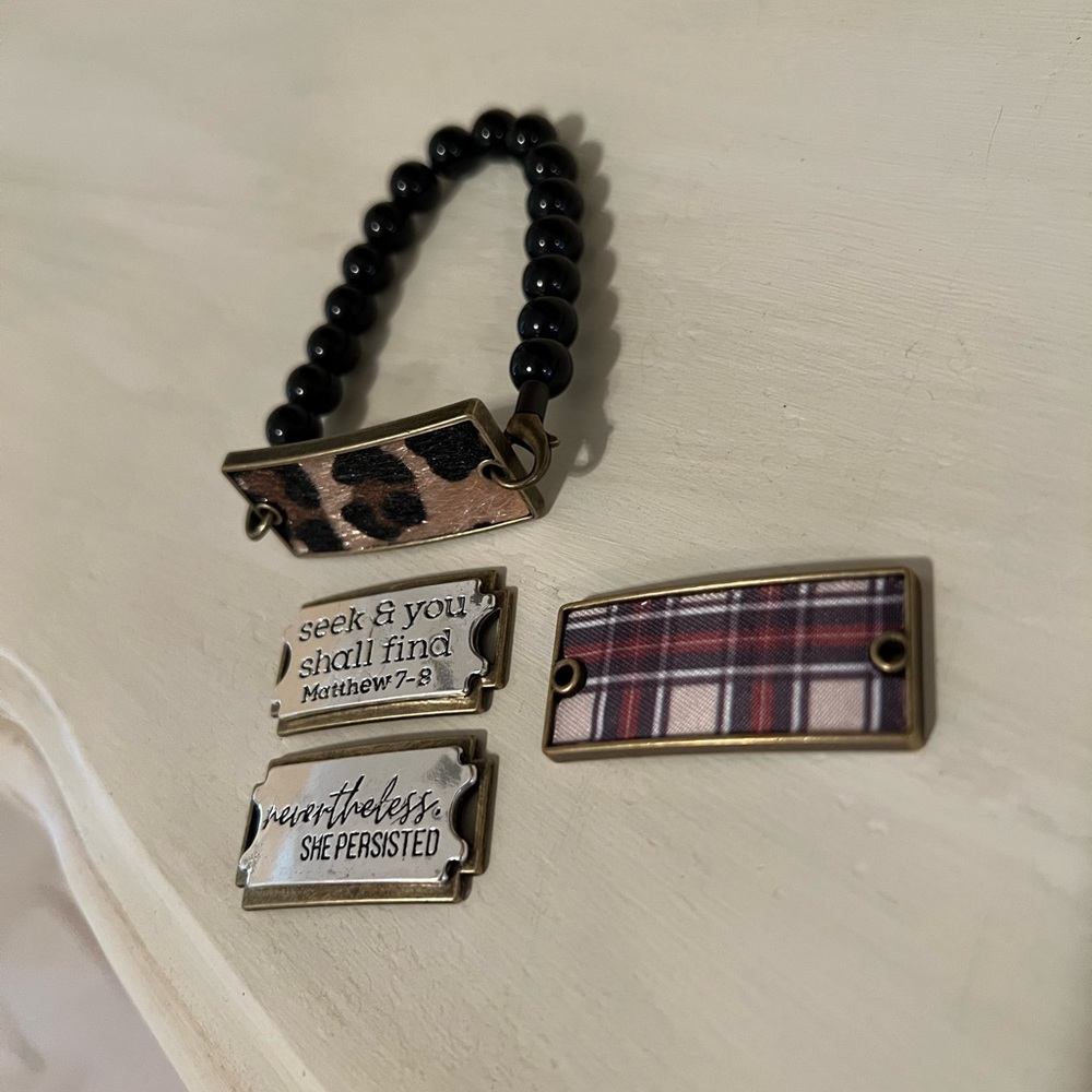Plunder black bracelet